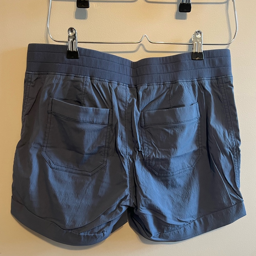 Athleta shorts 10